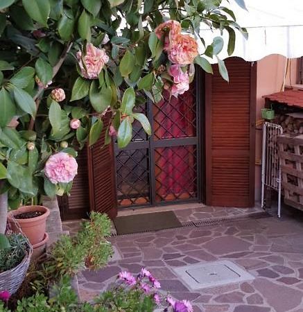 B&B Vista Su Roma Marco Simone Exterior photo